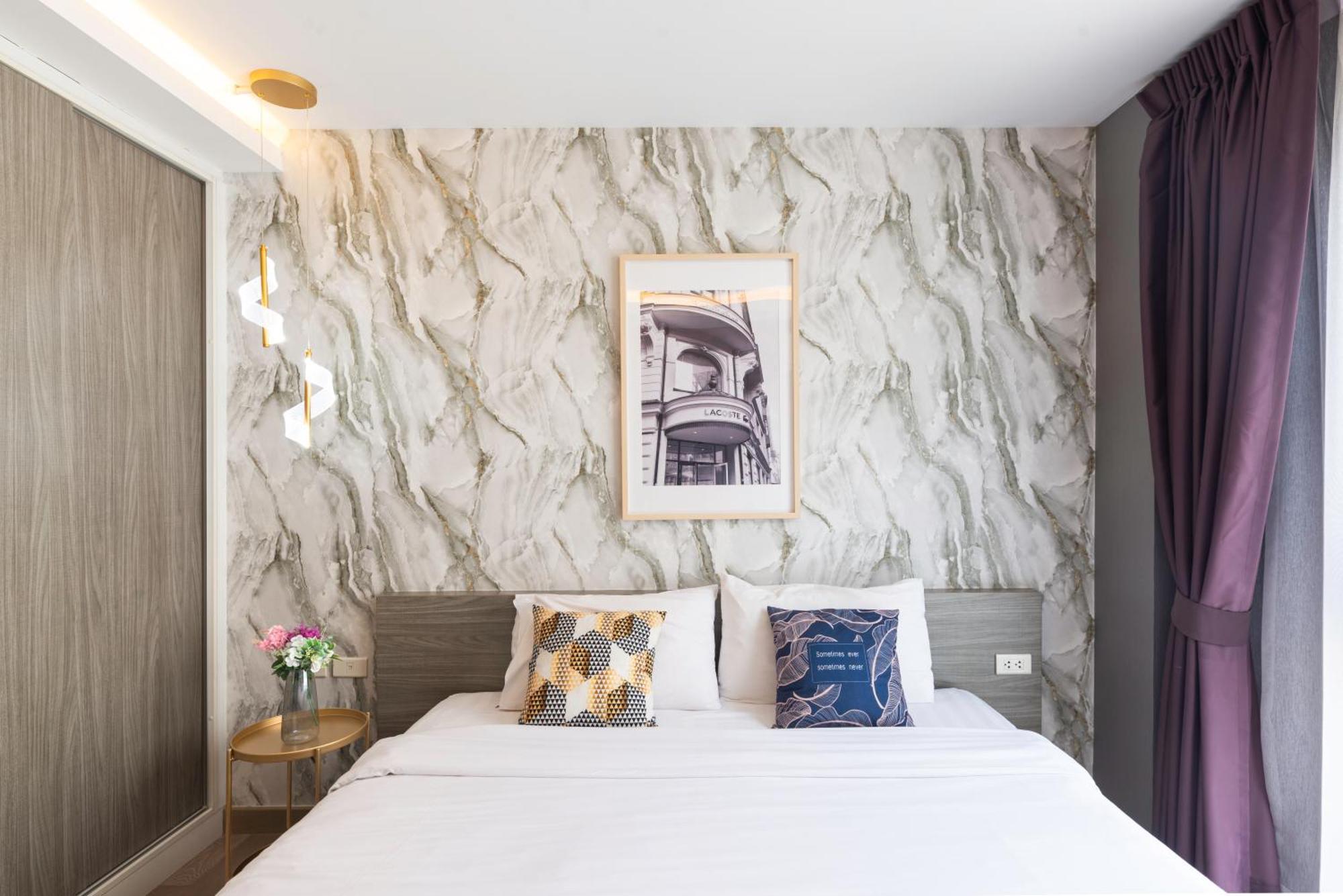 Dazzle Sukhumvit 7 By Lefoyer Apartment Банкок Екстериор снимка